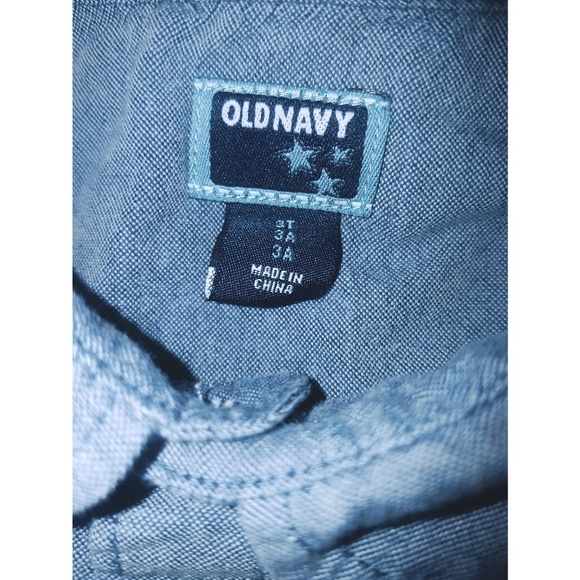 Size 3T Lot Long Sleeved Button Down Shirts - Picture 2 of 4